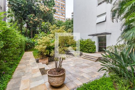 Área comum - Área verde de apartamento para alugar com 3 quartos, 110m² em Cerqueira César, São Paulo