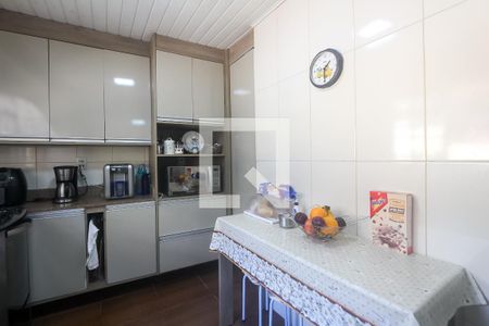 Casa à venda com 95m², 3 quartos e 2 vagas Casa à venda com 95m², 3 quartos e 2 vagasCozinha