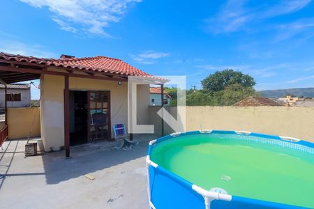 Casa à venda com 95m², 3 quartos e 2 vagas Casa à venda com 95m², 3 quartos e 2 vagasTerraço