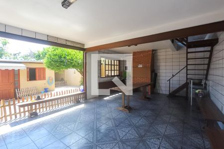 Casa à venda com 95m², 3 quartos e 2 vagas Casa à venda com 95m², 3 quartos e 2 vagasChurrasqueira