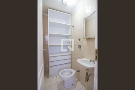 Apartamento à venda com 222m², 3 quartos e 4 vagasBanheiro de serviço