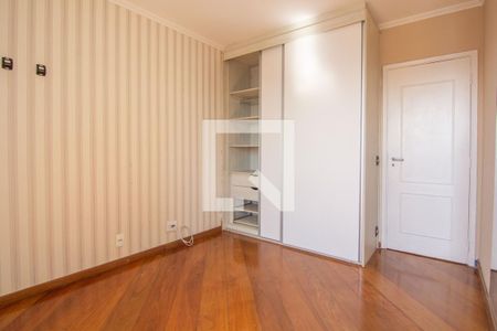 Apartamento à venda com 222m², 3 quartos e 4 vagasQuarto