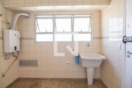 Apartamento à venda com 222m², 3 quartos e 4 vagasÁrea de Serviço