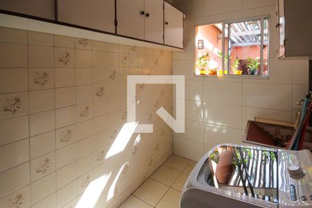 Casa à venda com 200m², 3 quartos e 3 vagasÁrea de serviço 