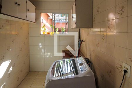 Casa à venda com 200m², 3 quartos e 3 vagasÁrea de serviço 