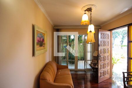 Casa à venda com 200m², 3 quartos e 3 vagasSala