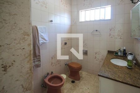 Casa à venda com 200m², 3 quartos e 3 vagasBanheiro Social 