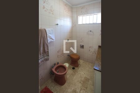 Casa à venda com 200m², 3 quartos e 3 vagasBanheiro Social 