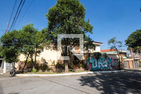 Casa à venda com 200m², 3 quartos e 3 vagasFachada 