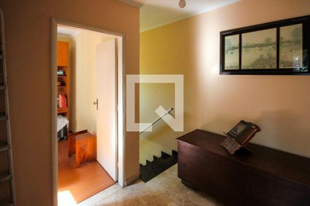 Casa à venda com 200m², 3 quartos e 3 vagasCorredor 