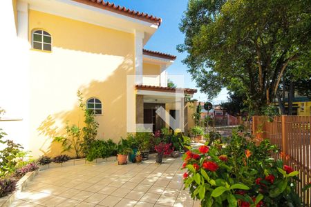 Casa à venda com 200m², 3 quartos e 3 vagasÁrea externa 