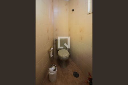 Casa à venda com 200m², 3 quartos e 3 vagasLavabo 