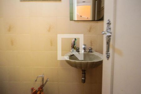 Casa à venda com 200m², 3 quartos e 3 vagasLavabo 