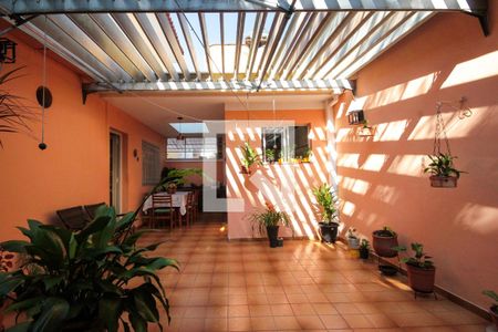 Casa à venda com 200m², 3 quartos e 3 vagasÁrea externa 