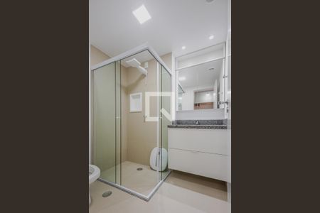 Banheiro de apartamento para alugar com 1 quarto, 38m² em Pinheiros, São Paulo