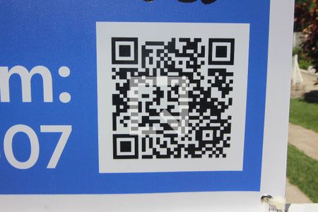 Casa à venda com 201m², 3 quartos e 6 vagas Casa à venda com 201m², 3 quartos e 6 vagasQRCODE