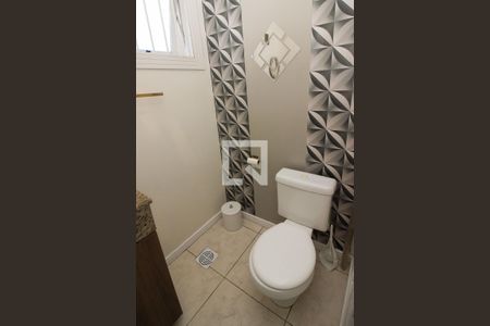 Casa à venda com 201m², 3 quartos e 6 vagas Casa à venda com 201m², 3 quartos e 6 vagasLavabo