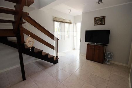 Sala de casa à venda com 3 quartos, 201m² em Espírito Santo, Porto Alegre