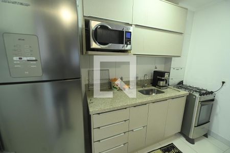 Cozinha  de apartamento para alugar com 1 quarto, 56m² em Jardim Goiás, Goiânia