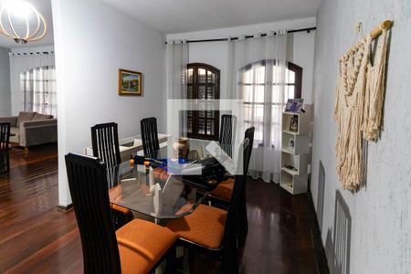Sala de casa à venda com 3 quartos, 200m² em Badu, Niterói