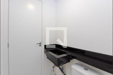 Apartamento à venda com 36m², 2 quartos e sem vaga Apartamento à venda com 36m², 2 quartos e sem vagaBanheiro