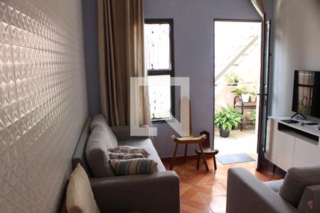 Sala 1 de casa para alugar com 2 quartos, 60m² em Vila Brasilina, São Paulo