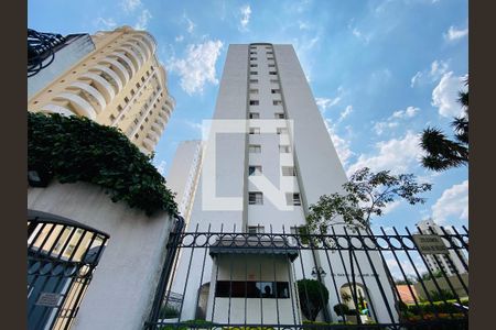 Apartamento à venda com 85m², 3 quartos e 2 vagasFachada