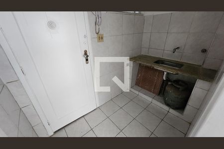Cozinha de apartamento para alugar com 1 quarto, 38m² em Boqueirão, Santos