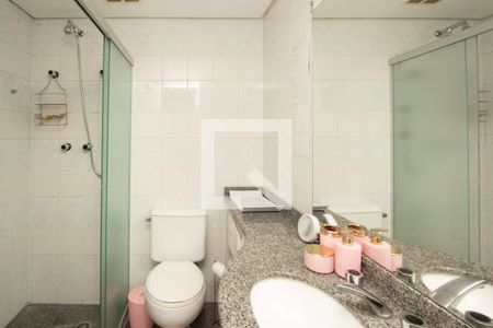 Apartamento à venda com 173m², 3 quartos e 3 vagas Apartamento à venda com 173m², 3 quartos e 3 vagasBanheiro da Suíte 2