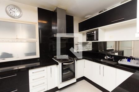 Apartamento à venda com 173m², 3 quartos e 3 vagas Apartamento à venda com 173m², 3 quartos e 3 vagasCozinha