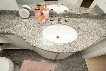 Apartamento à venda com 173m², 3 quartos e 3 vagas Apartamento à venda com 173m², 3 quartos e 3 vagasBanheiro da Suíte 2