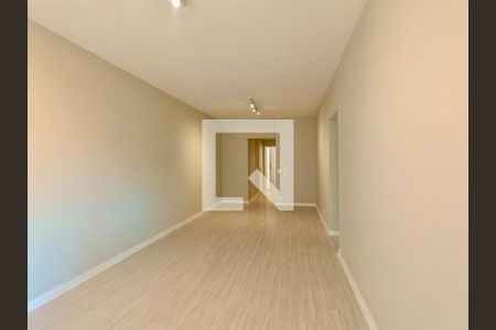 Sala de apartamento para alugar com 3 quartos, 120m² em Copacabana, Rio de Janeiro