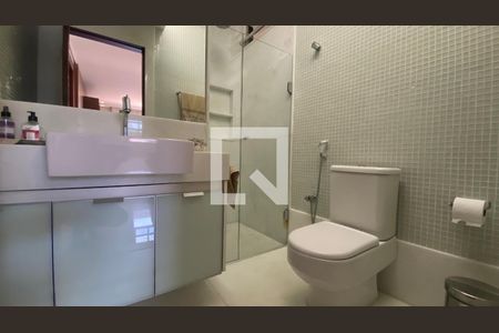 Casa à venda com 434m², 5 quartos e 4 vagasBanheiro Social 2