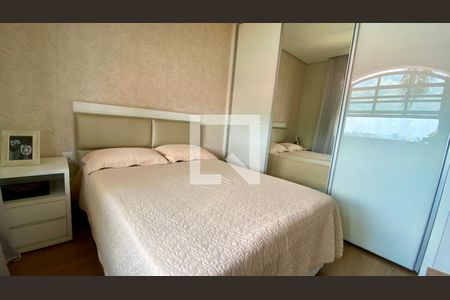 Casa à venda com 434m², 5 quartos e 4 vagasQuarto 4