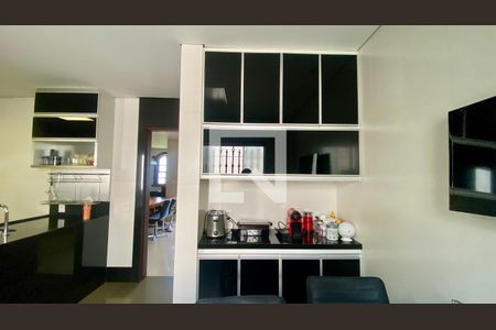 Casa à venda com 434m², 5 quartos e 4 vagasCozinha