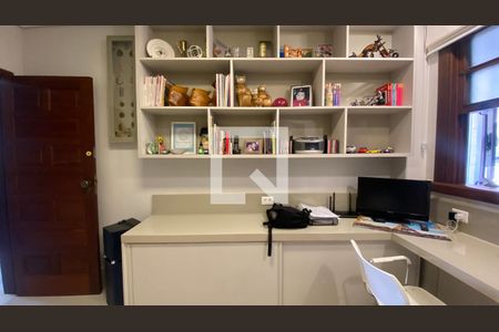 Casa à venda com 434m², 5 quartos e 4 vagasQuarto 5