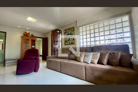Sala 3 de casa à venda com 5 quartos, 434m² em Belvedere, Belo Horizonte
