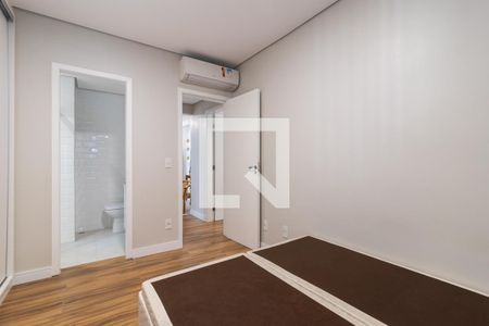 Suíte de apartamento à venda com 2 quartos, 65m² em Vila Olímpia, São Paulo