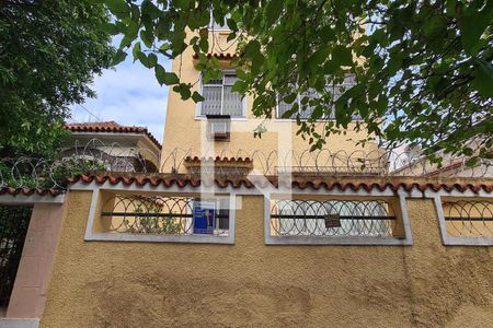 Apartamento à venda com 80m², 2 quartos e sem vagaFachada do Condomínio com placa