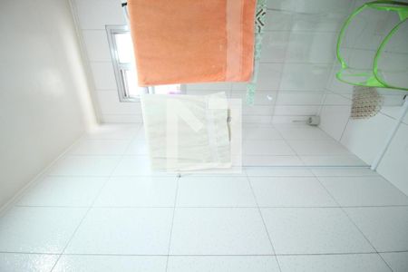 Casa à venda com 180m², 3 quartos e 1 vagaBanheiro 2