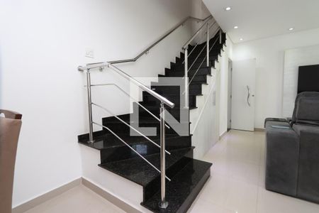Escada/Hall de casa à venda com 3 quartos, 100m² em Vila Bela, São Paulo