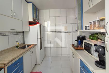 Apartamento à venda com 59m², 2 quartos e 1 vagaCozinha