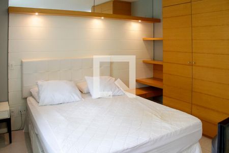 Quarto integrado de apartamento para alugar com 2 quartos, 70m² em Barra da Tijuca, Rio de Janeiro