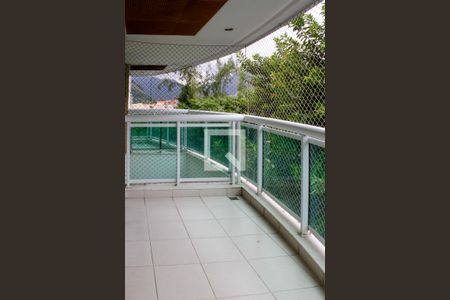 Varanda de apartamento para alugar com 2 quartos, 70m² em Barra da Tijuca, Rio de Janeiro