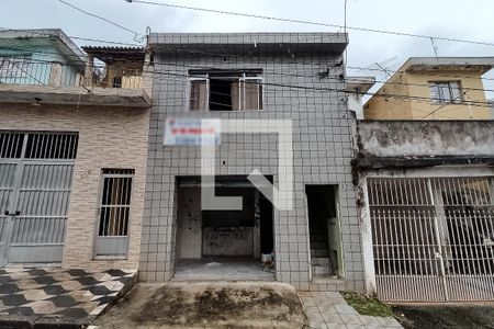 Casa à venda com 100m², 4 quartos e 1 vagaFachada