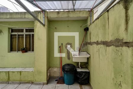 Casa à venda com 100m², 4 quartos e 1 vagaLavanderia da casa 2 e 3