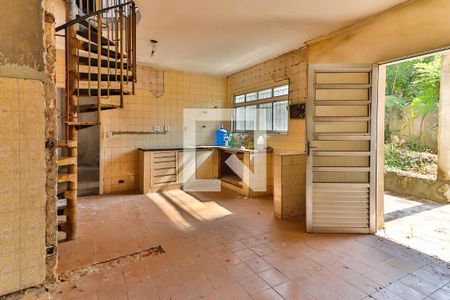 Casa à venda com 235m², 4 quartos e 3 vagas Casa à venda com 235m², 4 quartos e 3 vagasCozinha