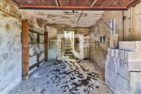 Casa à venda com 235m², 4 quartos e 3 vagas Casa à venda com 235m², 4 quartos e 3 vagasQuintal e Garagem