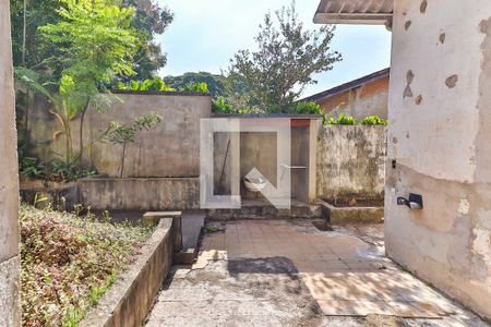 Casa à venda com 235m², 4 quartos e 3 vagas Casa à venda com 235m², 4 quartos e 3 vagasLavanderia e Quintal