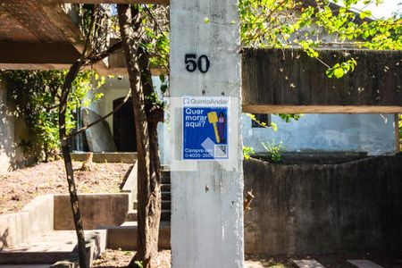 Casa à venda com 235m², 4 quartos e 3 vagas Casa à venda com 235m², 4 quartos e 3 vagasPlaquinha QR CODE